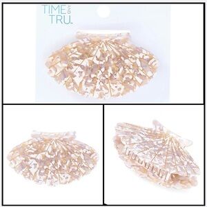Time and Tru large clam shell hair claw clip / pearlized / plastic / NEW package